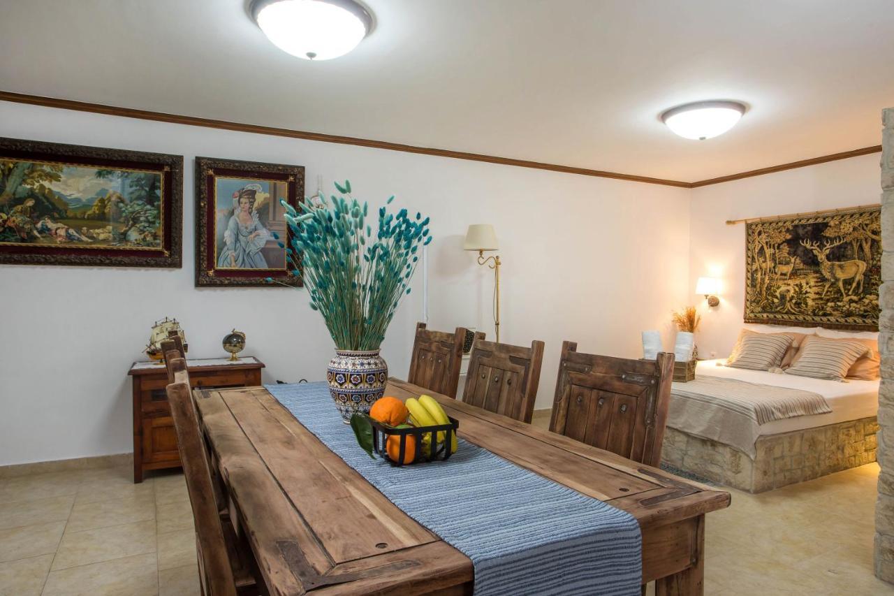 Anna'S House Traditional Chalki Town Buitenkant foto
